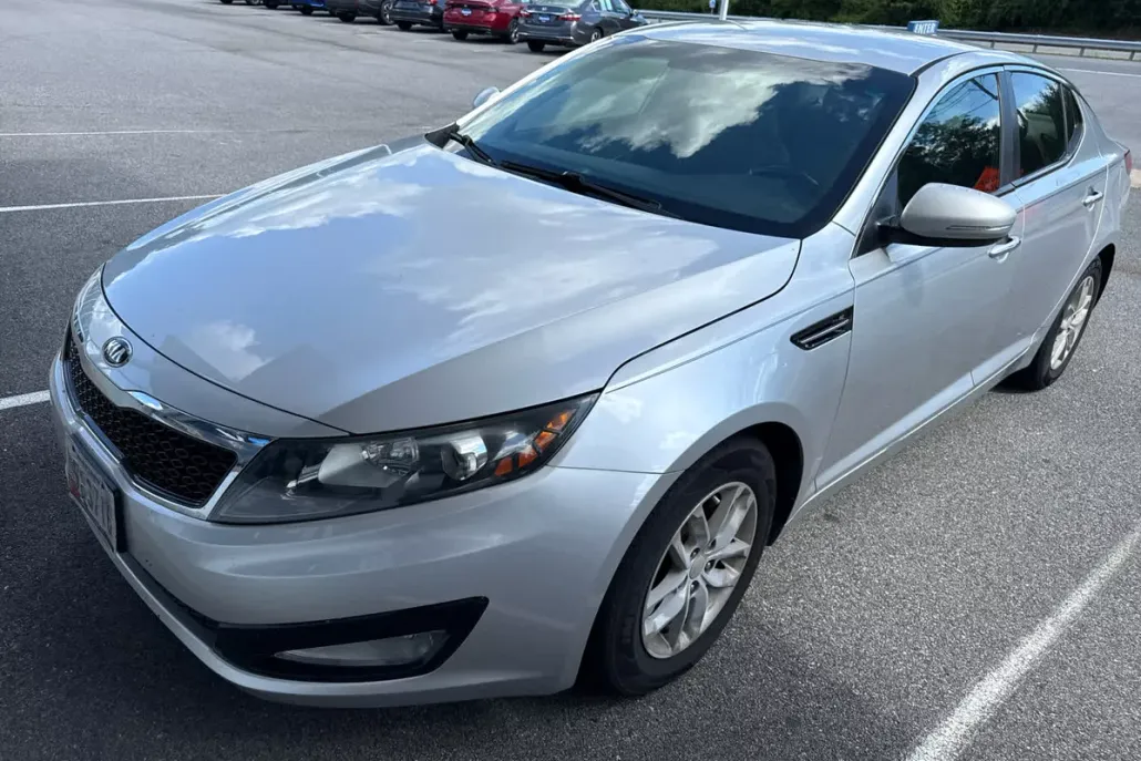2013 Kia Optima LX photo 1