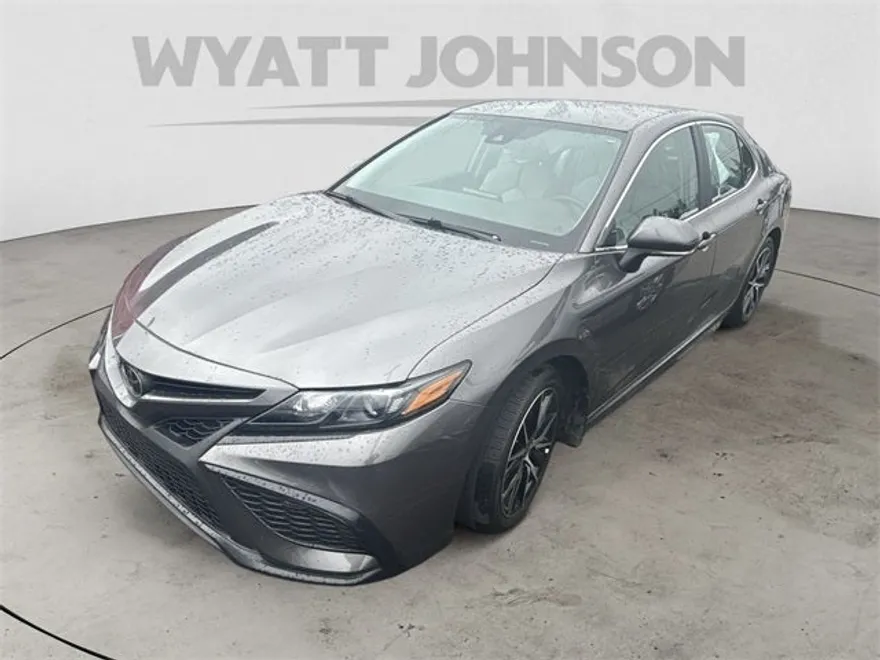 2023 Toyota Camry SE photo 1