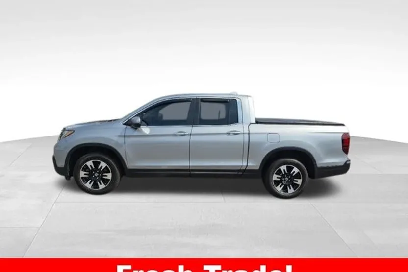 2020 Honda Ridgeline RTL photo 1