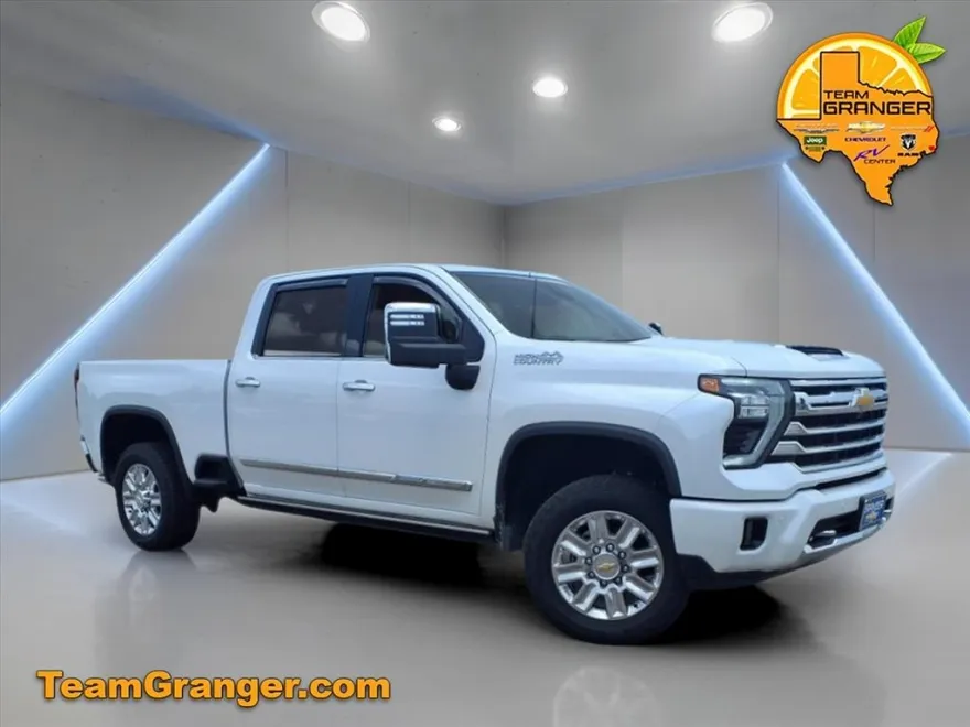 2025 Chevrolet Silverado 2500HD High Country photo 1