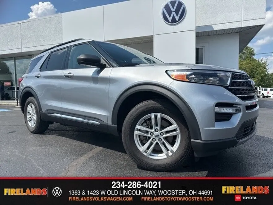 2021 Ford Explorer XLT photo 1