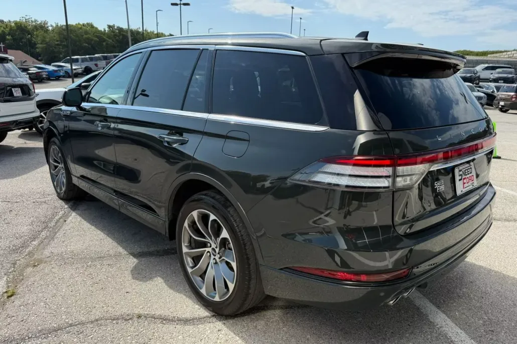 2023 Lincoln Aviator Grand Touring photo 1