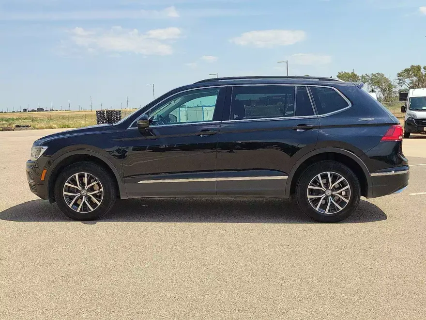 2020 Volkswagen Tiguan SE photo 1