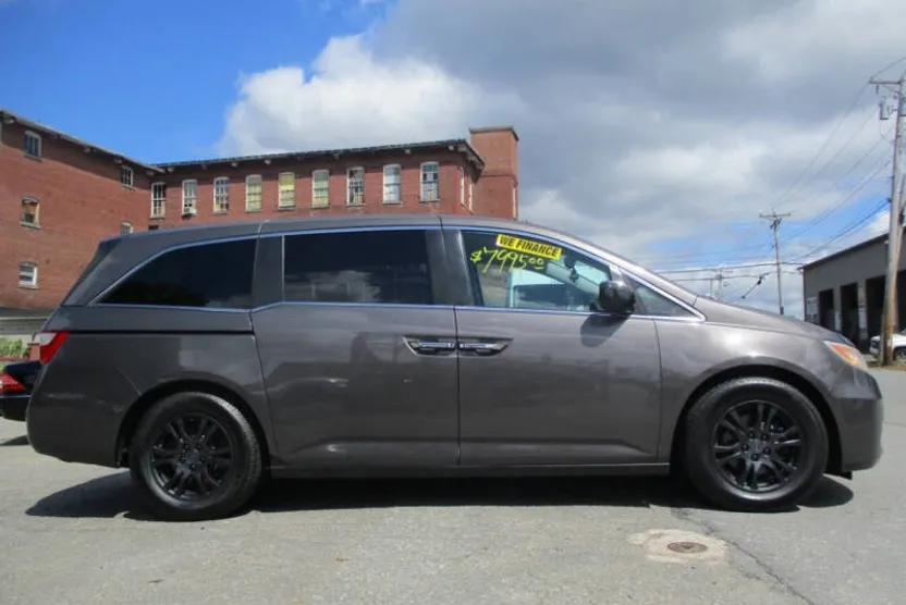 2013 Honda Odyssey EX-L photo 1