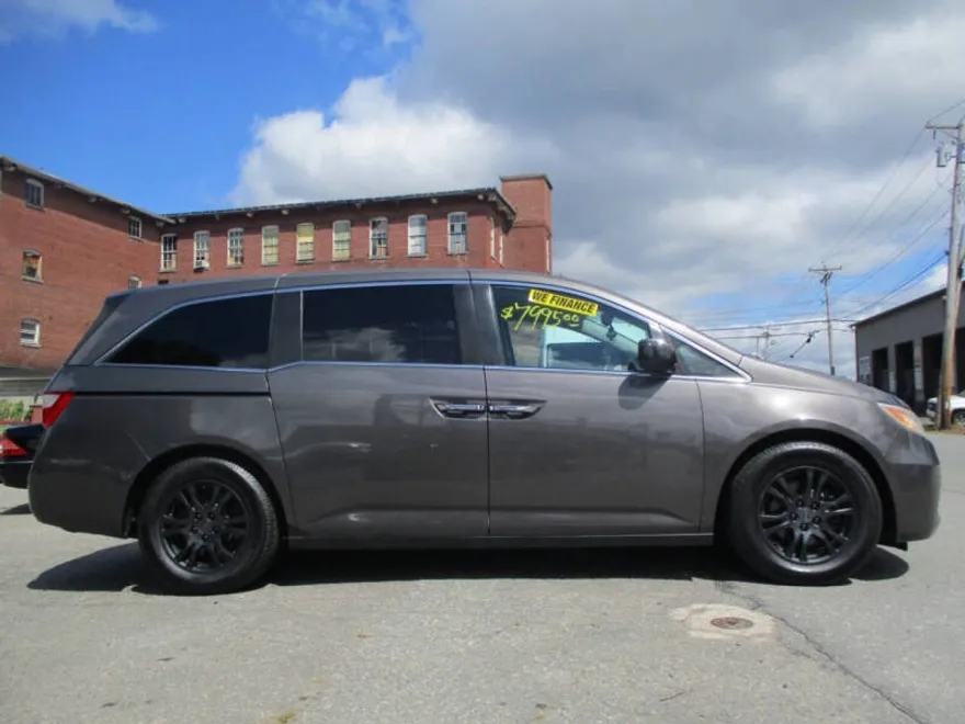 2013 Honda Odyssey EX-L photo 1