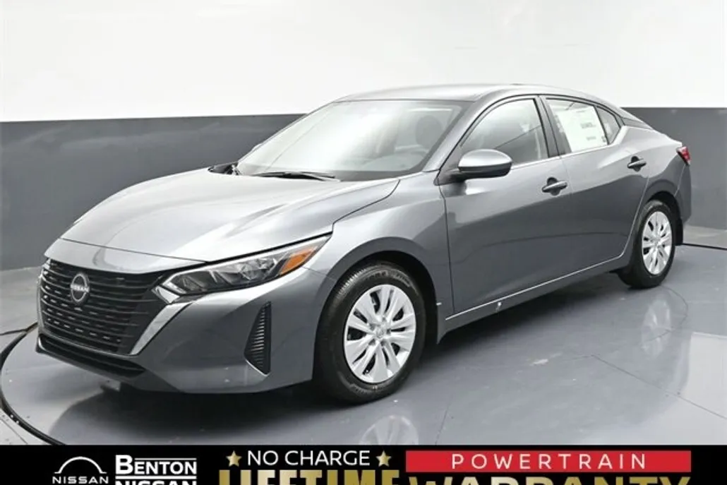 2025 Nissan Sentra S photo 1