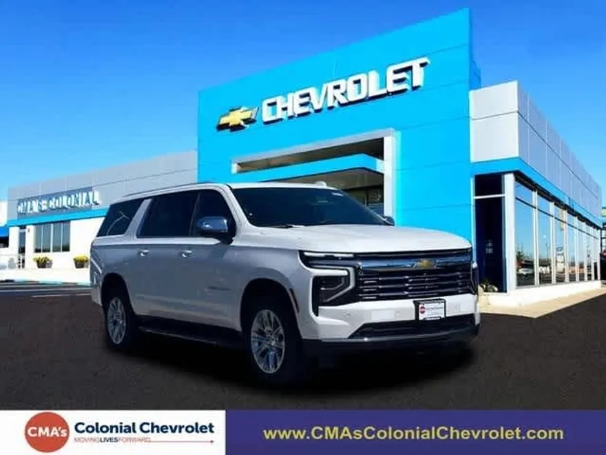 2025 Chevrolet Suburban Premier photo 1