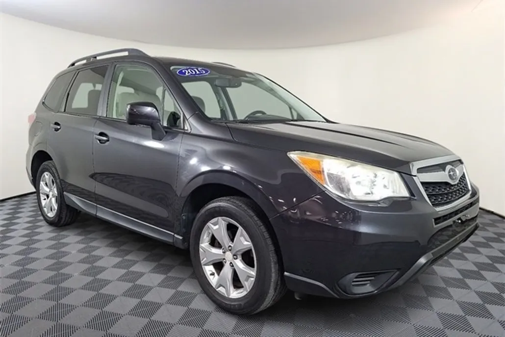 2015 Subaru Forester 2.5i photo 1