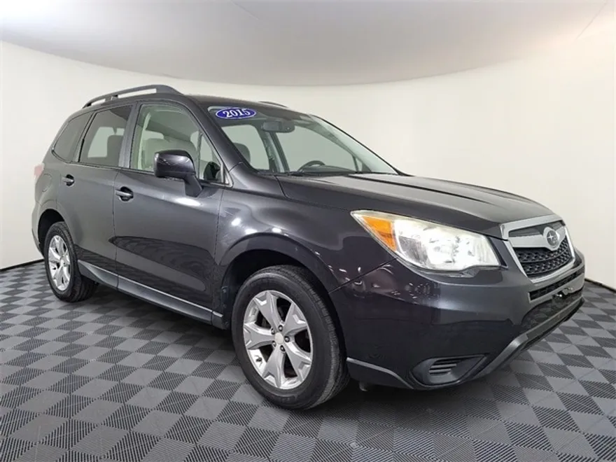 2015 Subaru Forester 2.5i photo 1