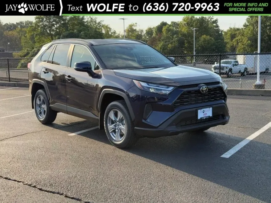 2025 Toyota RAV4 XLE photo 1