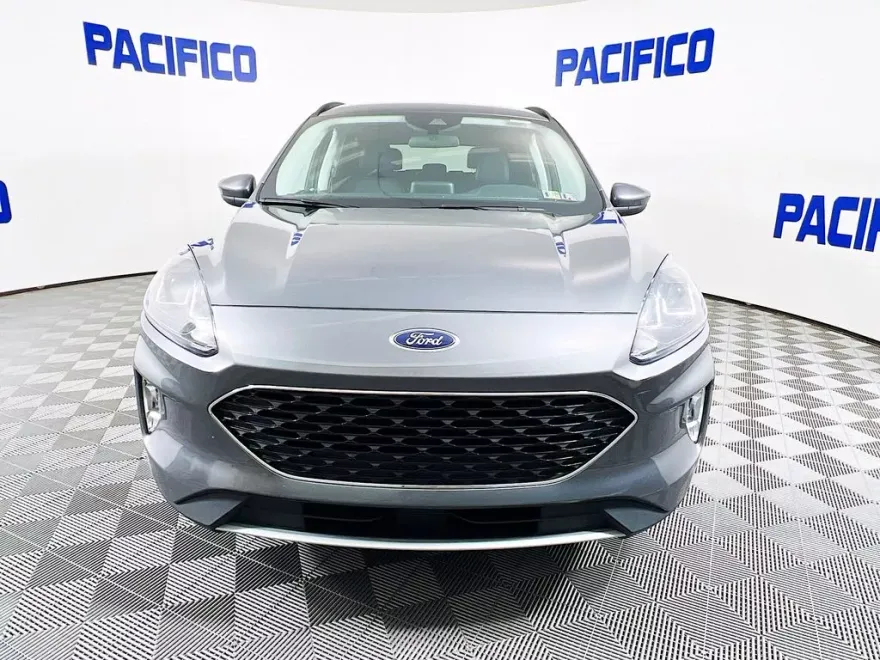2022 Ford Escape SEL photo 1