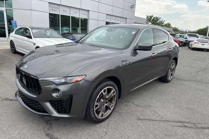 2022 Maserati Levante Modena photo 1