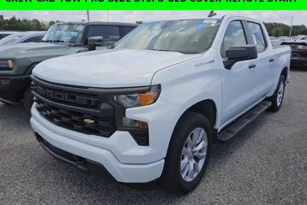 2022 Chevrolet Silverado 1500 Custom photo 1