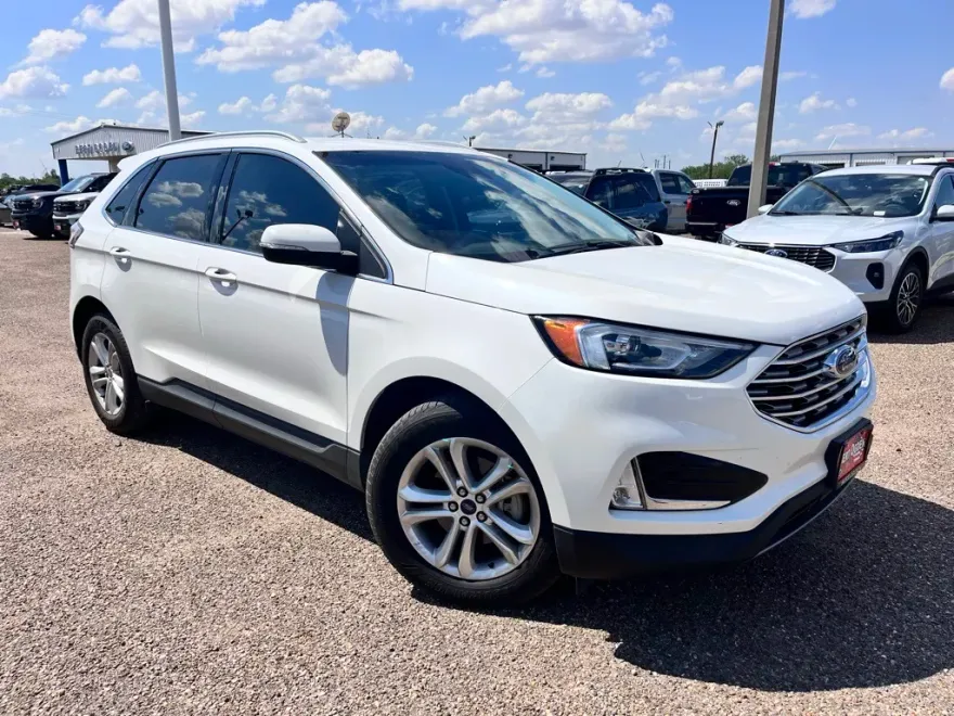 2020 Ford Edge SEL photo 1