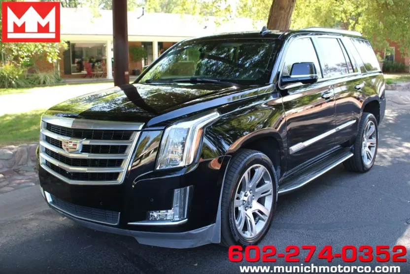 2015 Cadillac Escalade Luxury photo 1