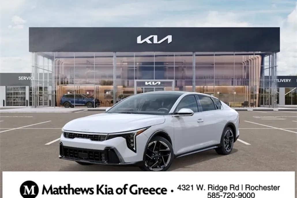 2025 Kia K4 GT-Line photo 1