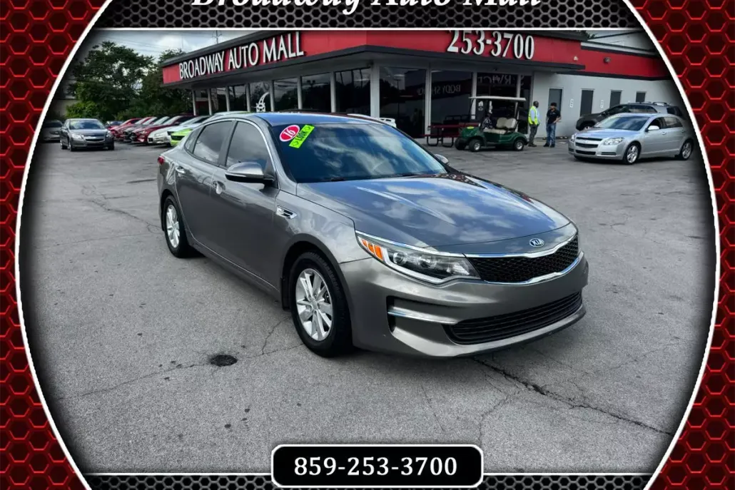 2016 Kia Optima LX photo 1