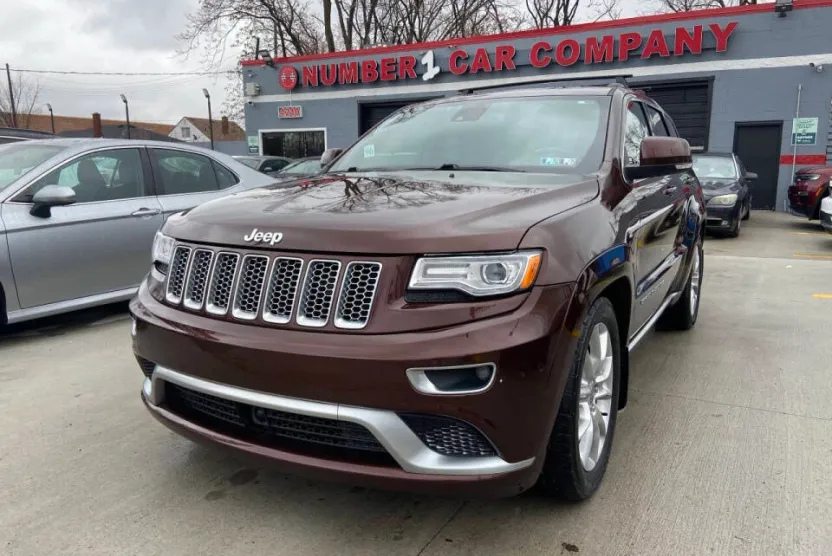 2015 Jeep Grand Cherokee Summit photo 1