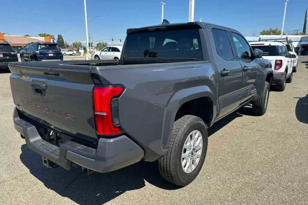 2024 Toyota Tacoma SR5 photo 1