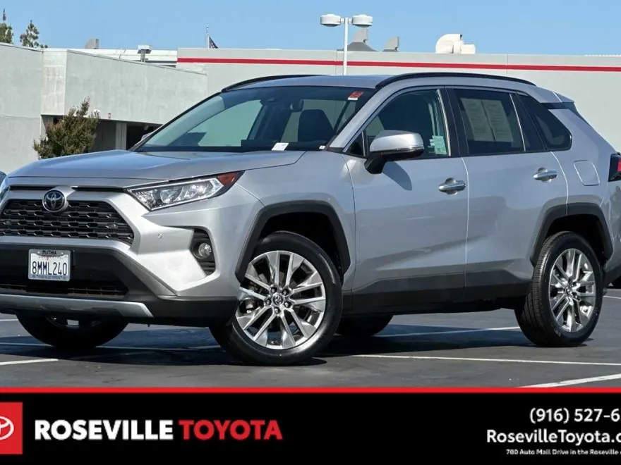 2019 Toyota RAV4 Limited photo 1