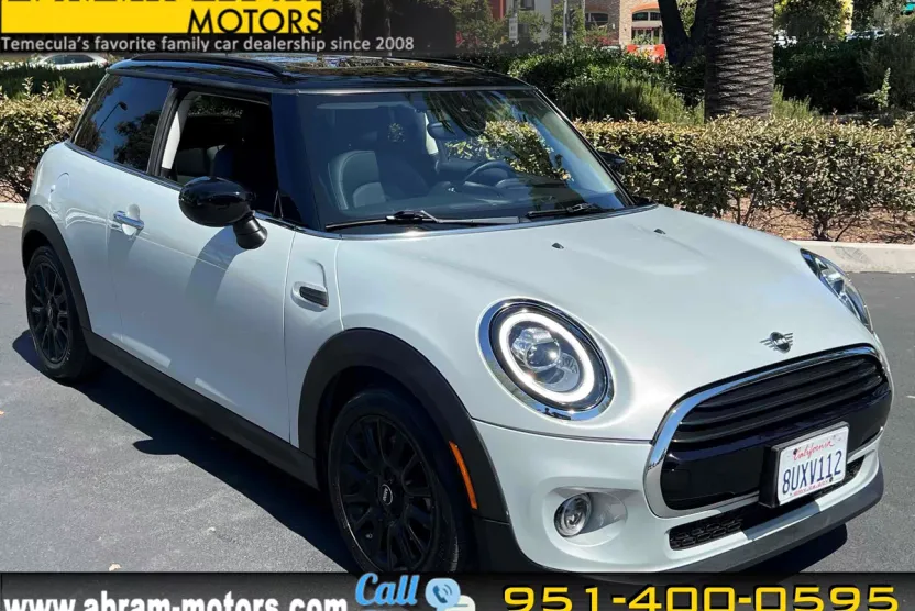 2021 Mini Cooper 2 Door Hardtop Signature photo 1