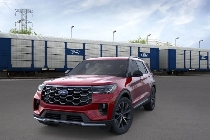 2025 Ford Explorer Platinum photo 1