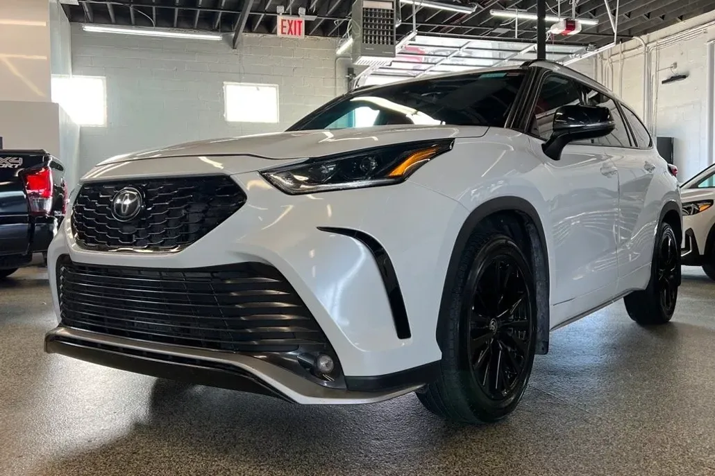 2023 Toyota Highlander Limited Platinum XLE XSE photo 1
