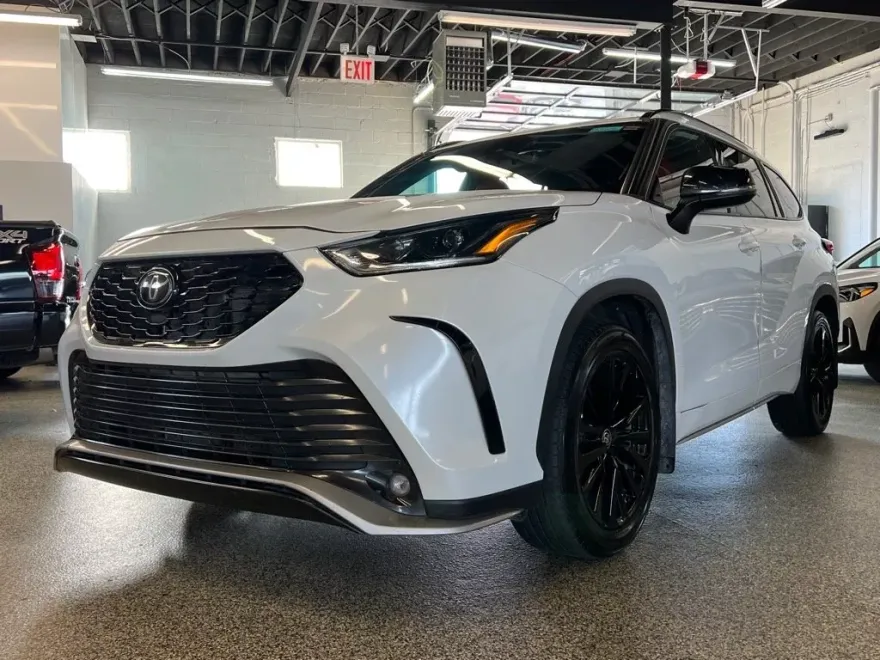 2023 Toyota Highlander Limited Platinum XLE XSE photo 1