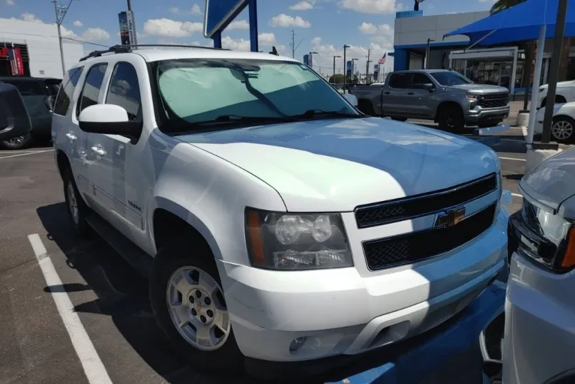 2010 Chevrolet Tahoe LT photo 1