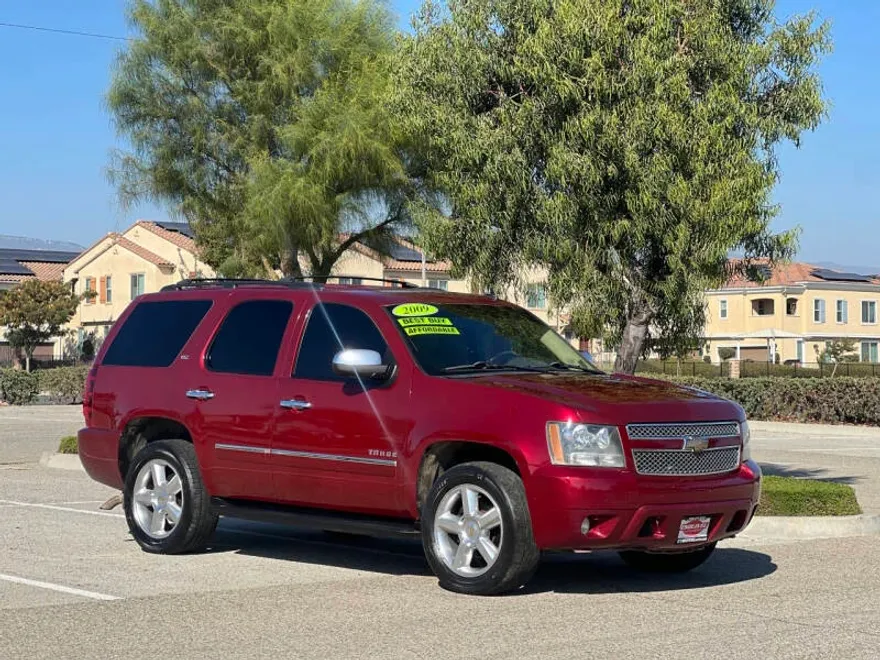 2009 Chevrolet Tahoe LTZ photo 1