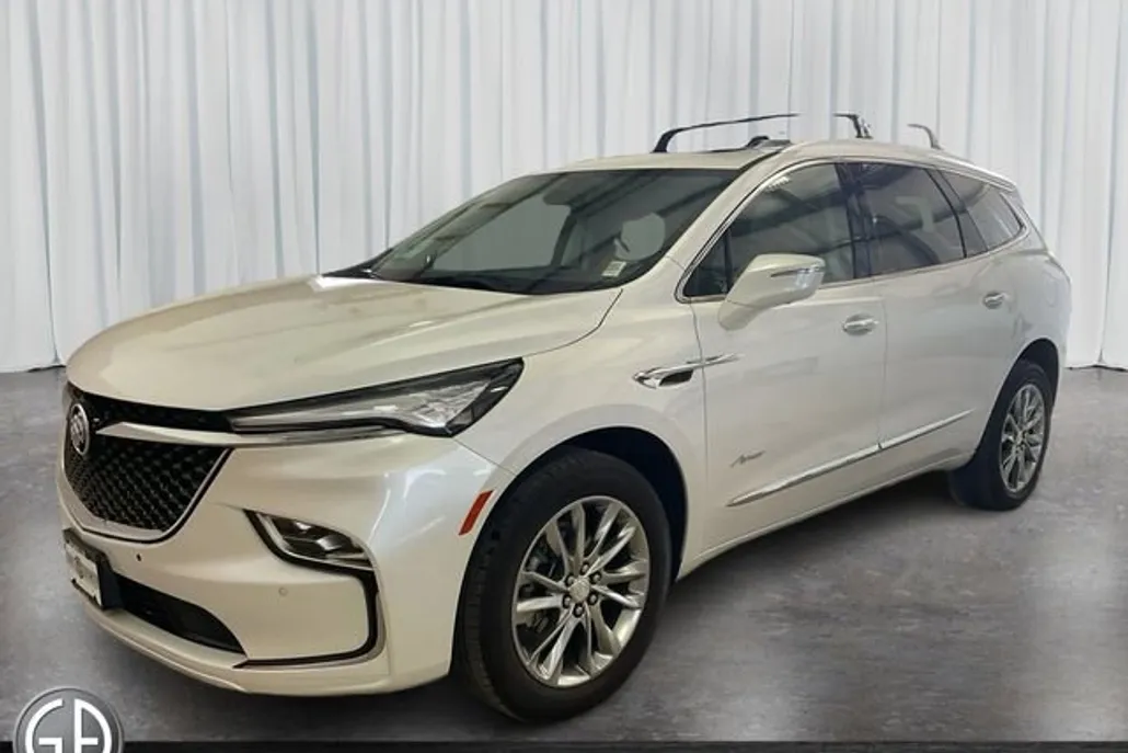 2022 Buick Enclave Avenir photo 1