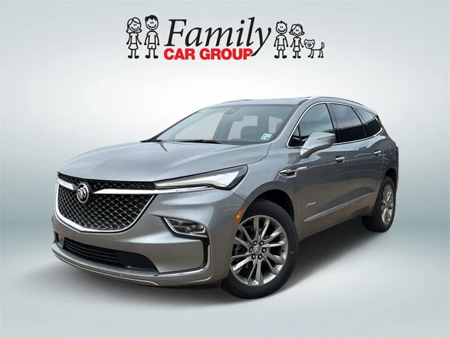 2023 Buick Enclave Avenir photo 1