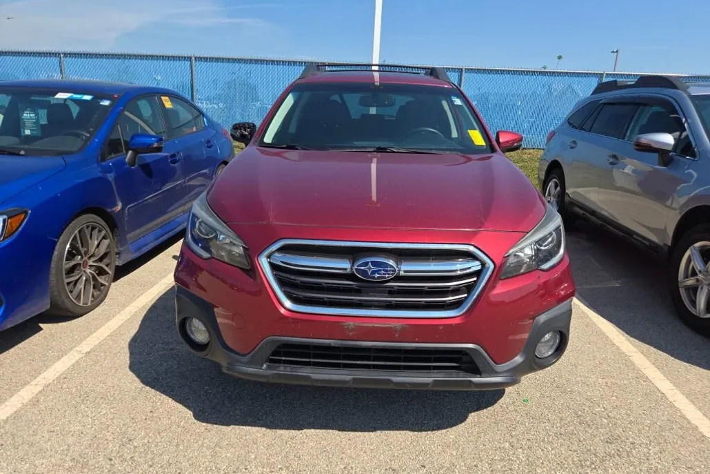 2018 Subaru Outback 2.5i Limited photo 1