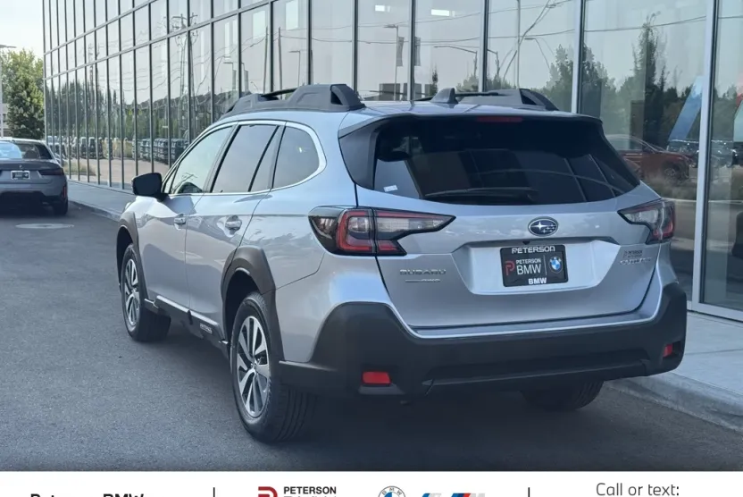 2024 Subaru Outback Premium photo 1
