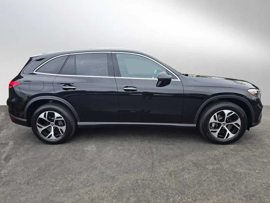2026 Mercedes Benz GLC 350e 4MATIC photo 1