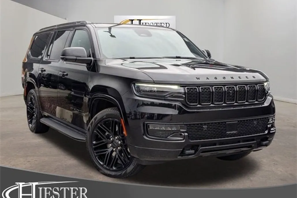 2025 Jeep Wagoneer L Series II photo 1