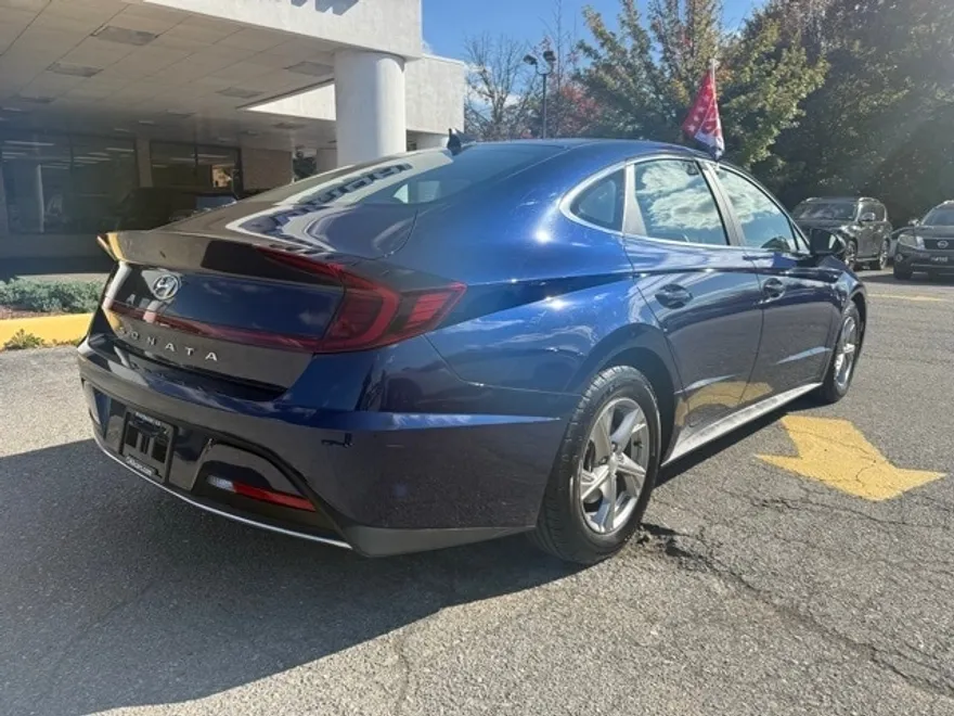 2021 Hyundai Sonata SE photo 1