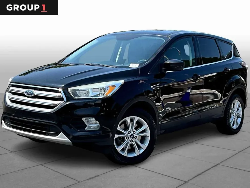2017 Ford Escape SE photo 1