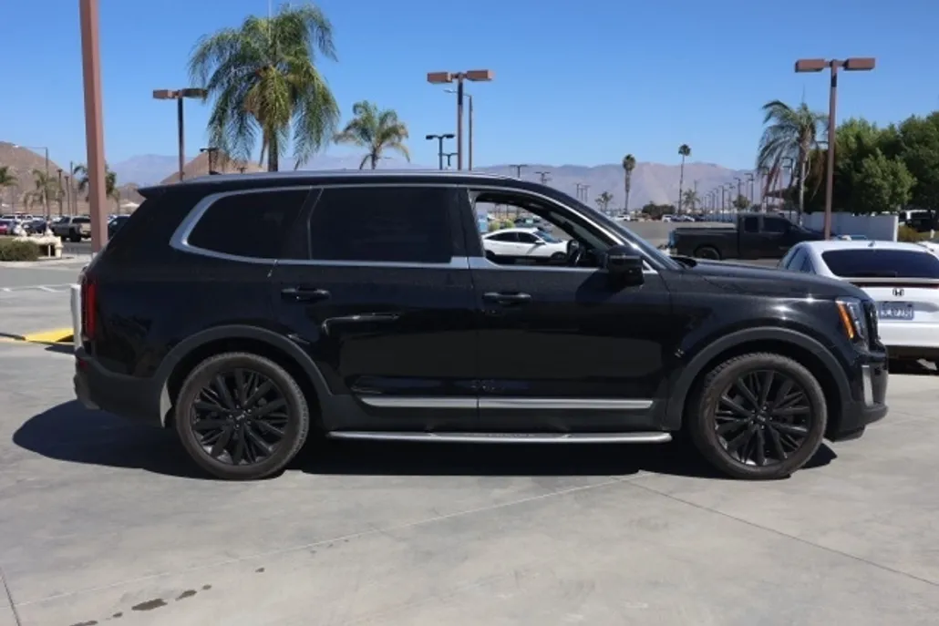2020 Kia Telluride SX photo 1