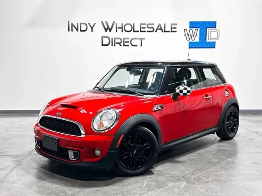 2013 Mini Cooper Hardtop S photo 1