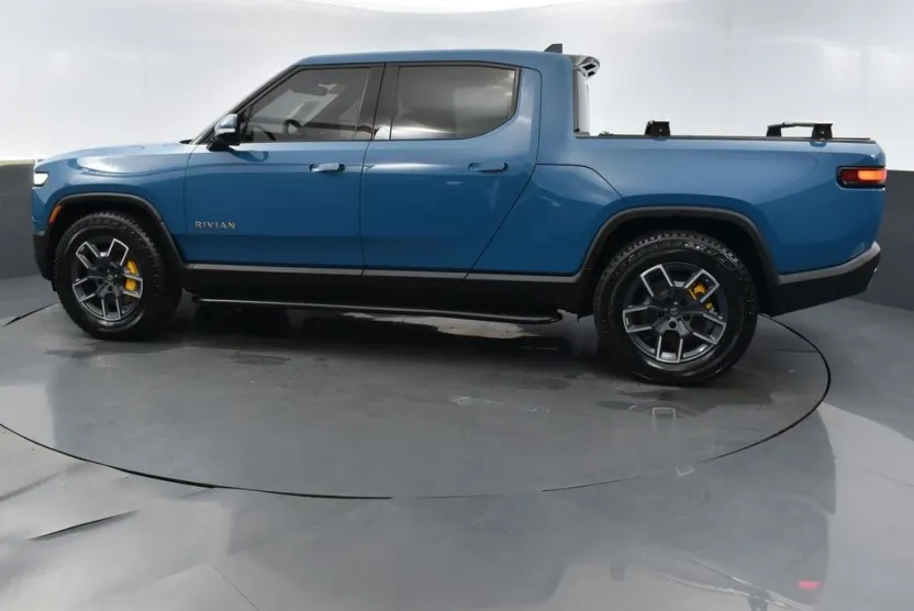 2023 Rivian R1T Adventure photo 1