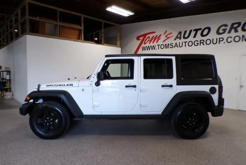 2016 Jeep Wrangler Black Bear photo 1