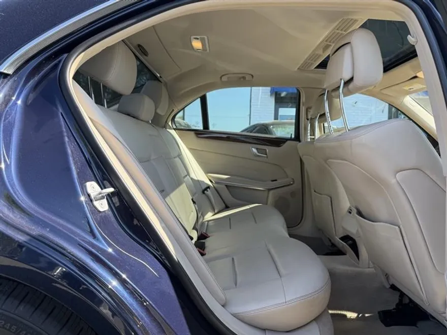 2015 Mercedes Benz E 350 photo 14