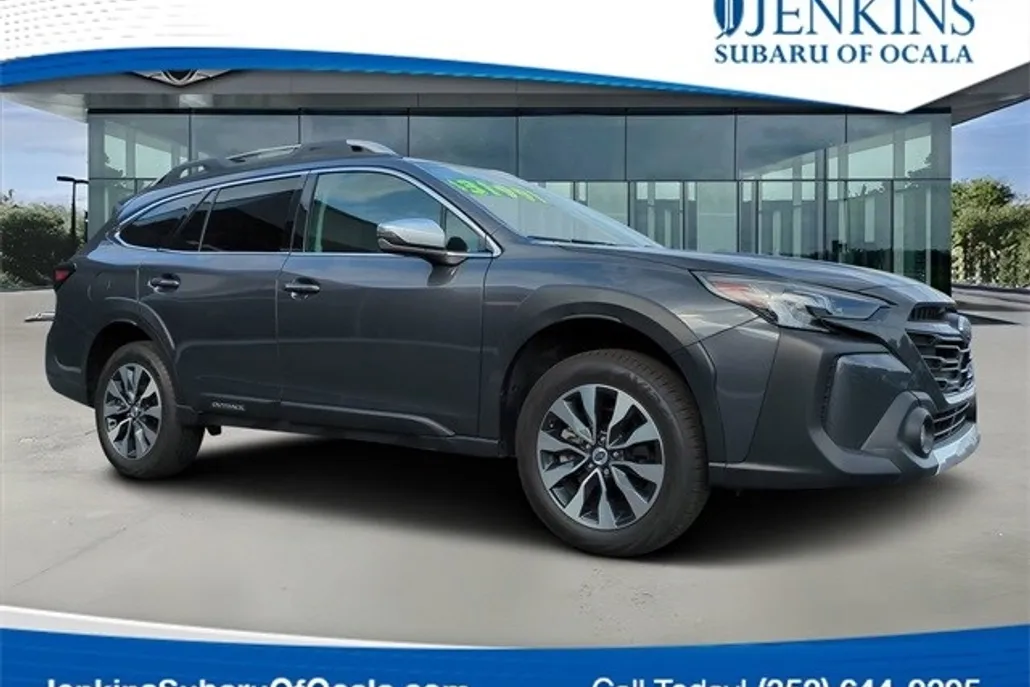 2024 Subaru Outback Touring photo 1