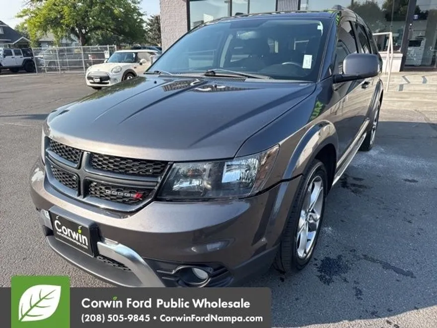 2017 Dodge Journey Crossroad photo 1