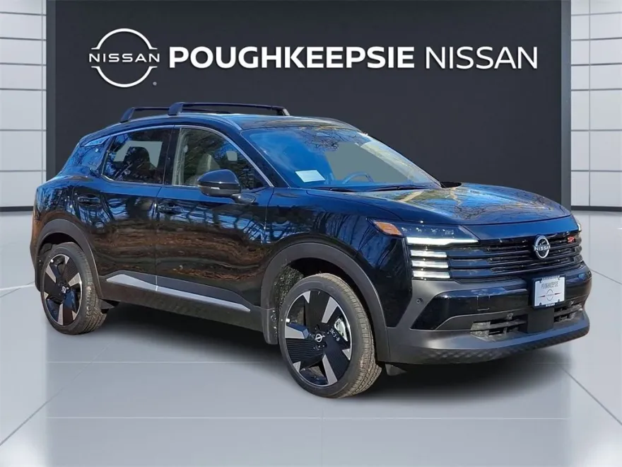 2025 Nissan Kicks SR photo 1