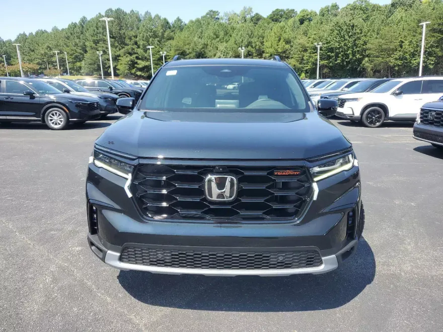 2025 Honda Pilot TrailSport photo 1