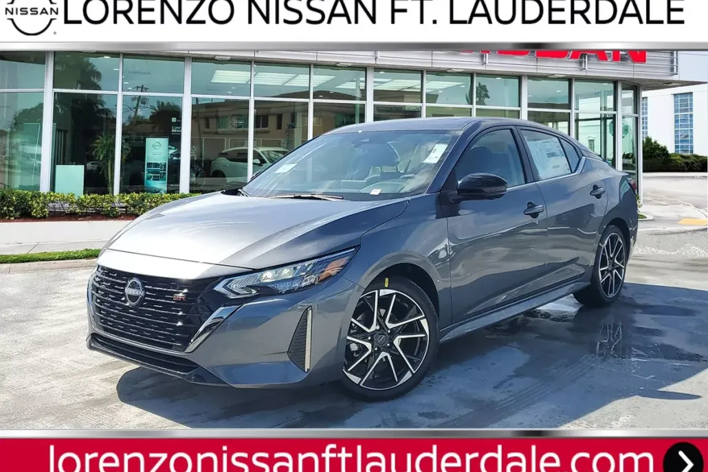 2025 Nissan Sentra SR photo 1