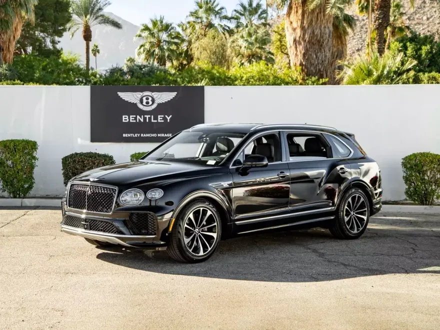 2024 Bentley Bentayga EWB Base photo 1