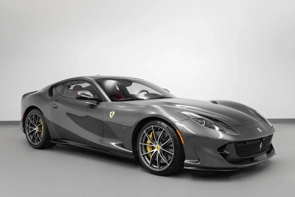 2019 Ferrari 812 Superfast Base photo 1